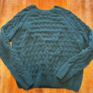 Dip emerald green sweater.